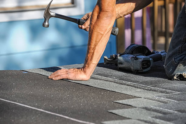 Reliable Gutter Repair And Installation contractor in Waelder, TX by Norken Roofing